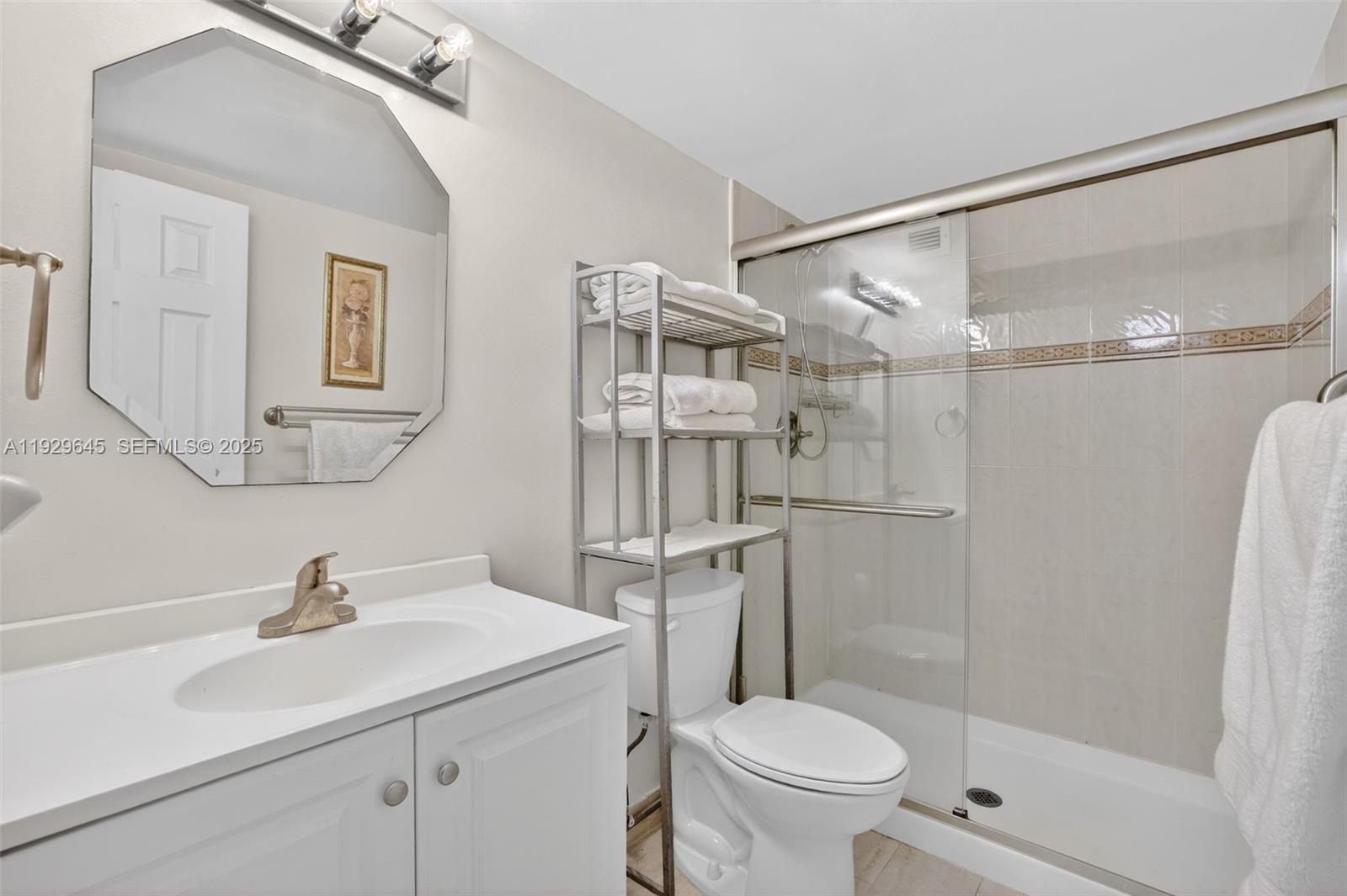 200 Leslie Dr #707 Hallandale Beach, FL 33009