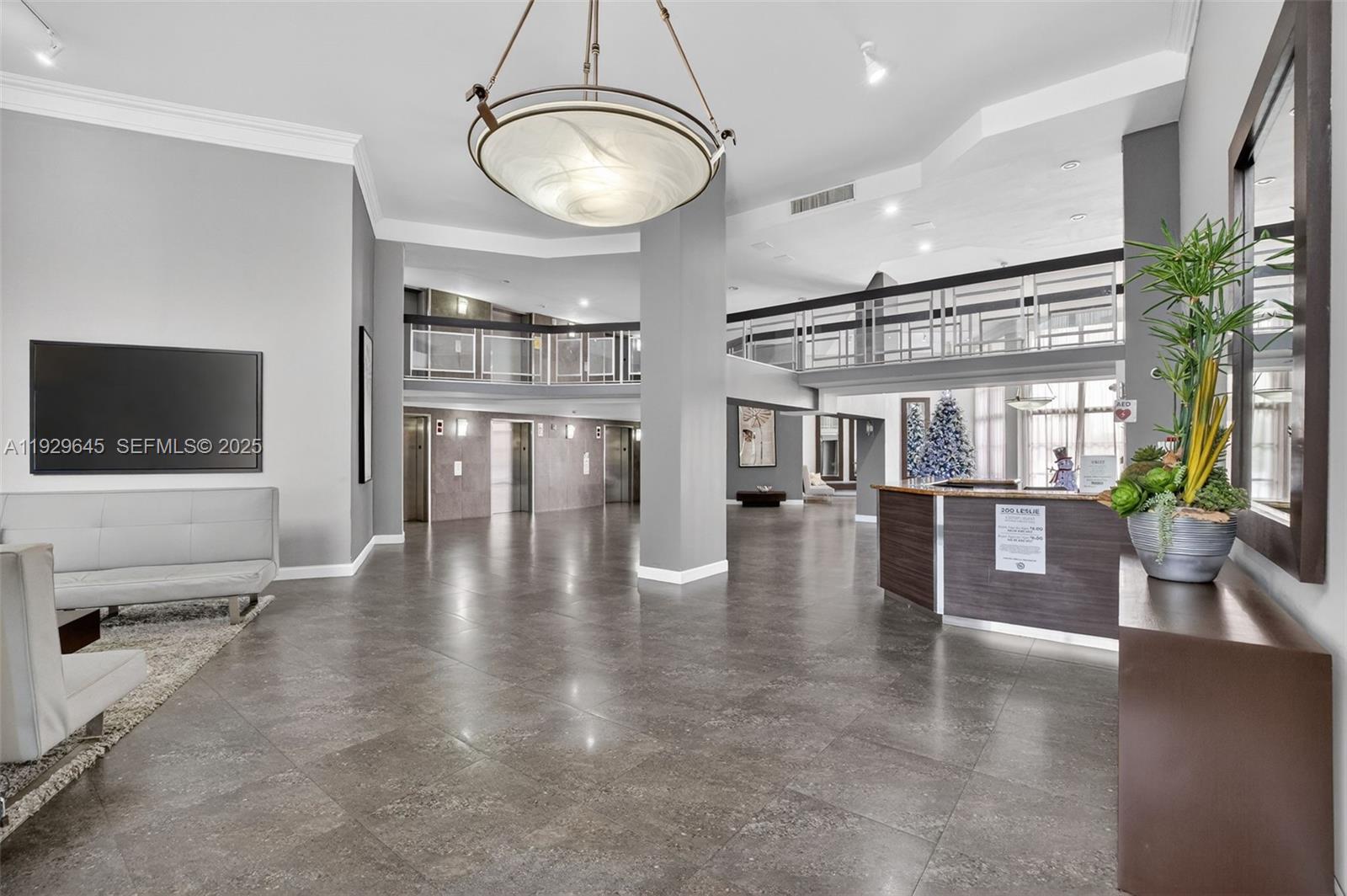 200 Leslie Dr #707 Hallandale Beach, FL 33009