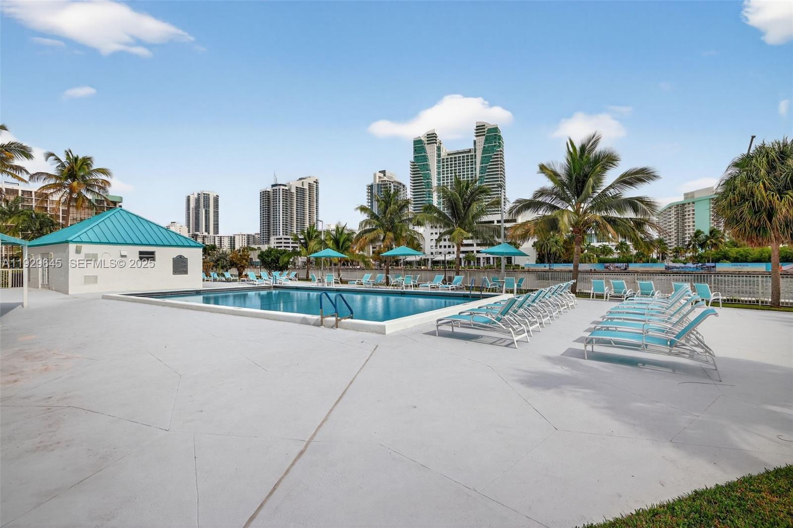 200 Leslie Dr #707 Hallandale Beach, FL 33009