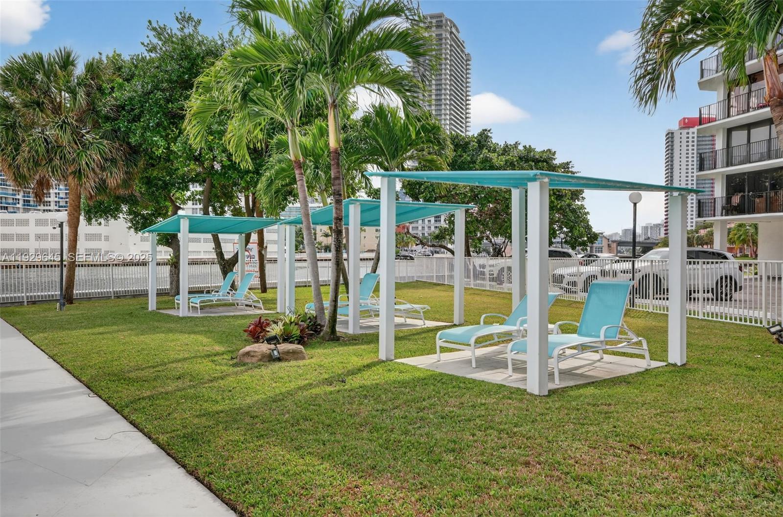 200 Leslie Dr #707 Hallandale Beach, FL 33009