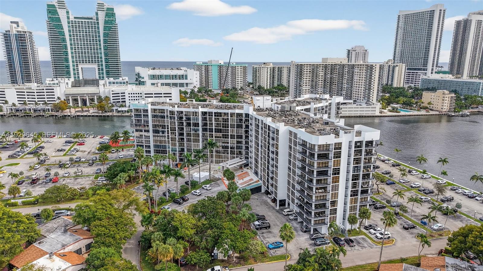 200 Leslie Dr #707 Hallandale Beach, FL 33009