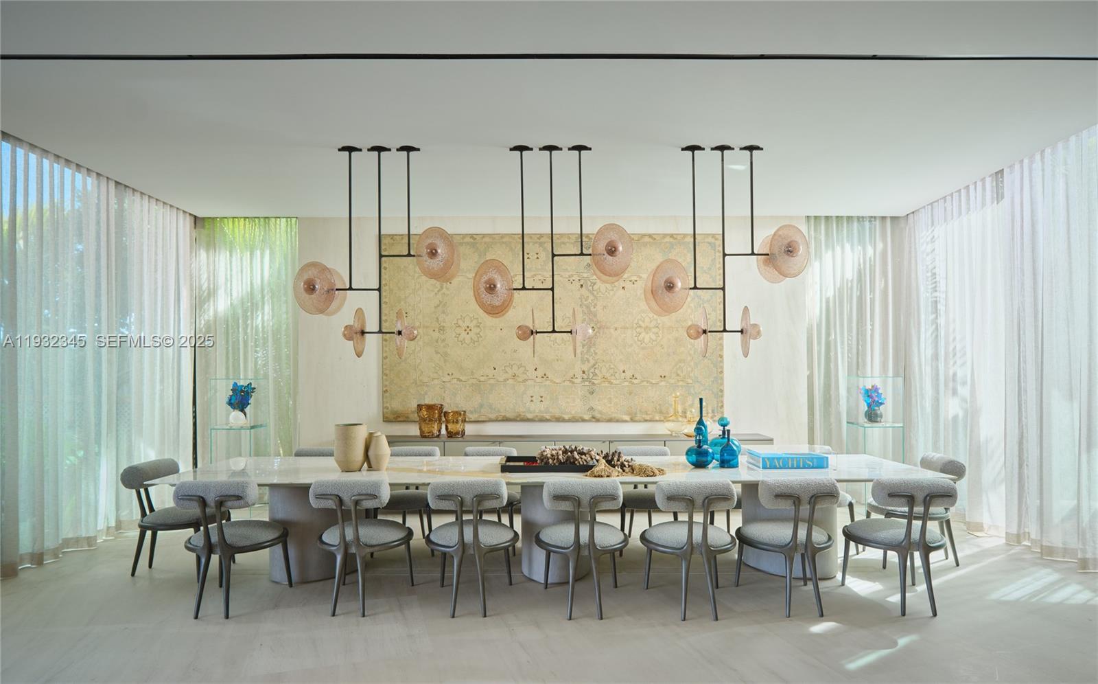 1413 N Venetian Way Miami, FL 33139