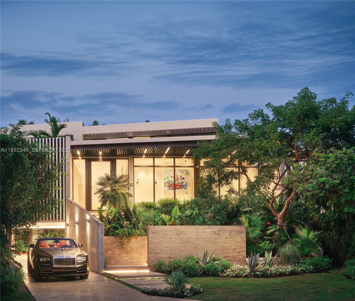 1413 N Venetian Way Miami, FL 33139