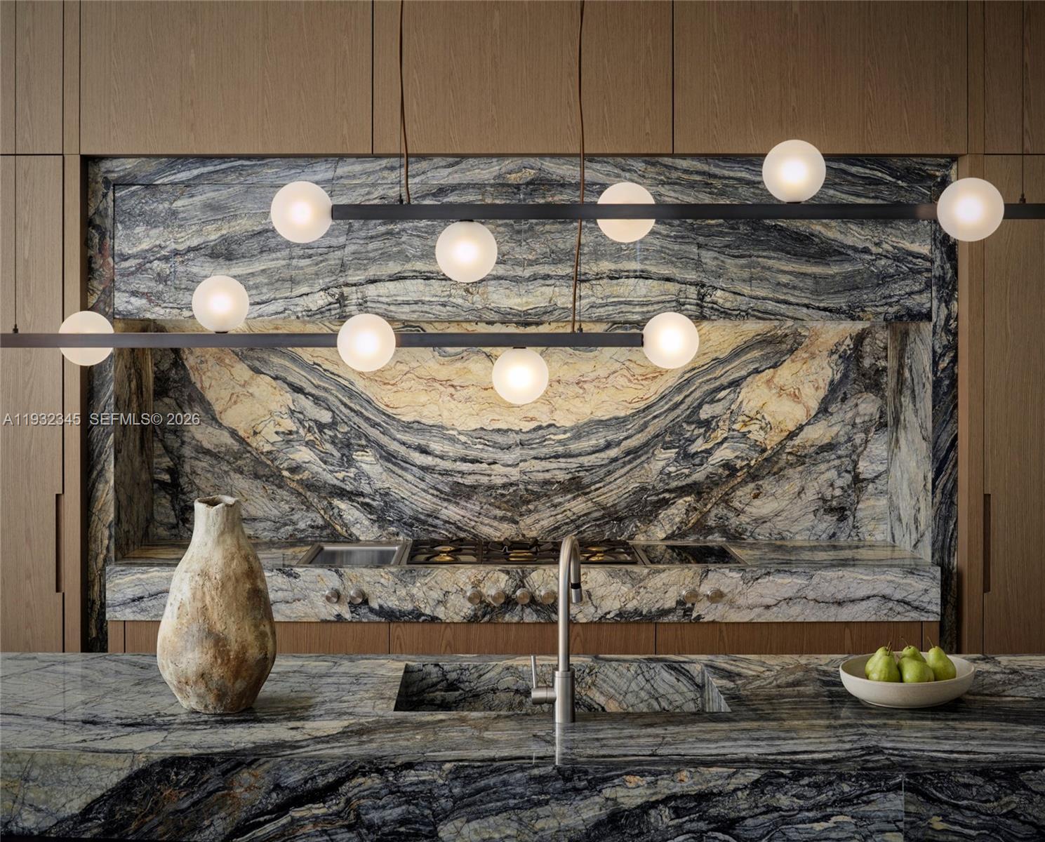 1413 N Venetian Way Miami, FL 33139