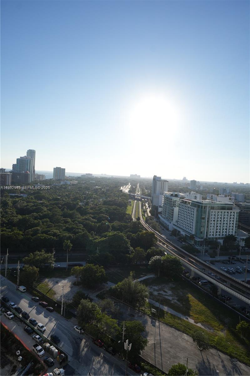 image Infinity Of Brickell17