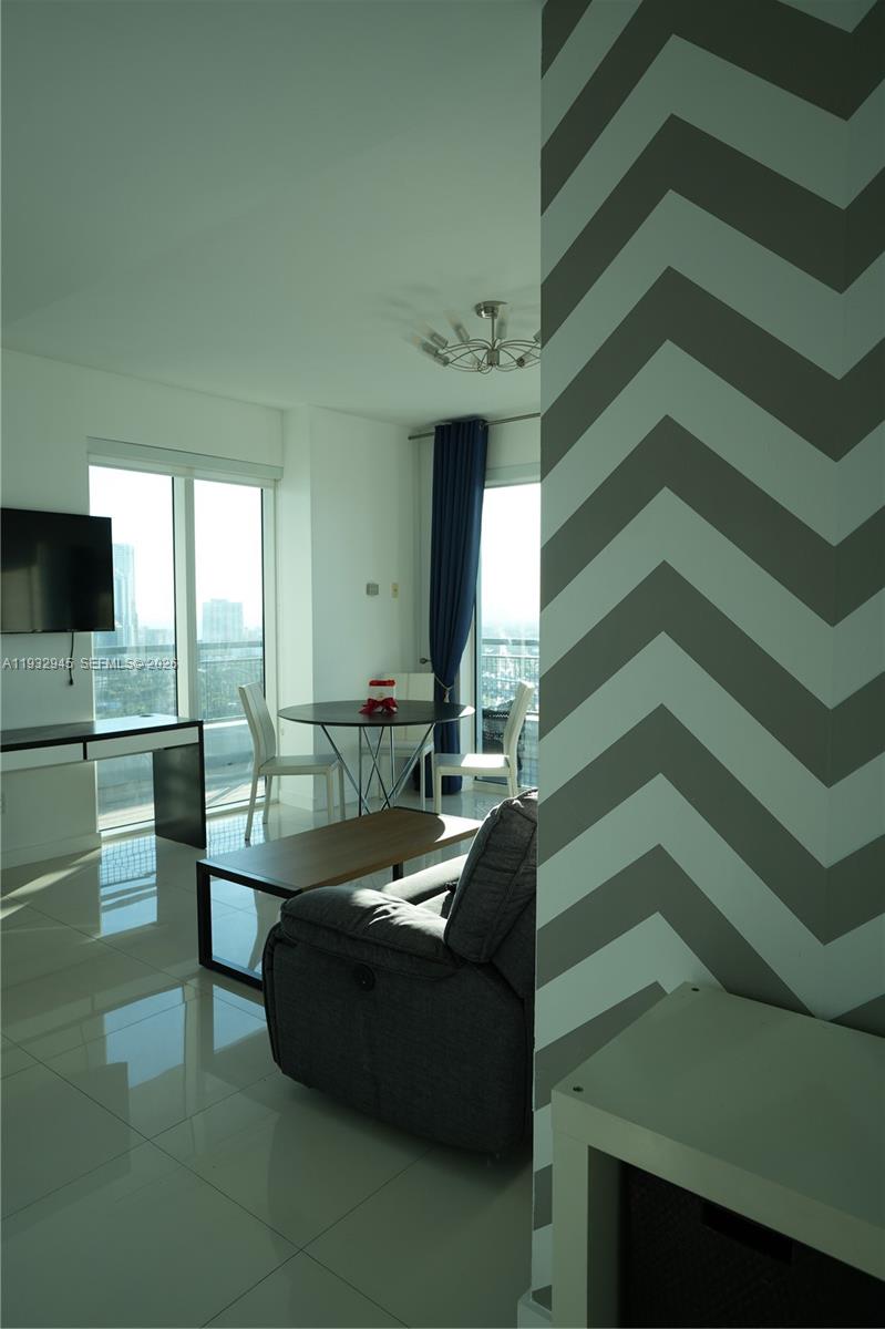 image Infinity Of Brickell2