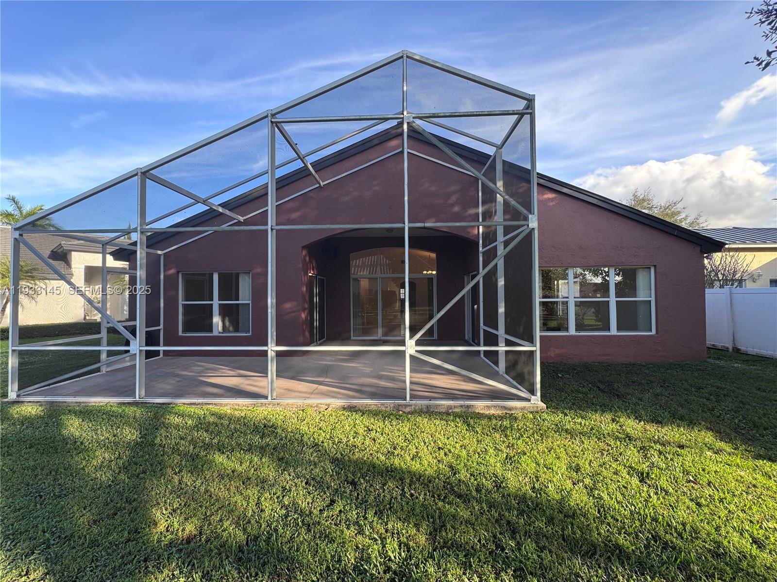 326 SW 162nd Ave Pembroke Pines, FL 33027