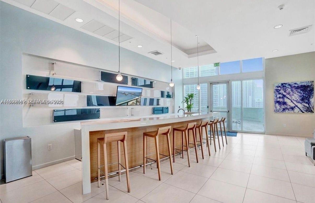 image Quantum on the Bay12