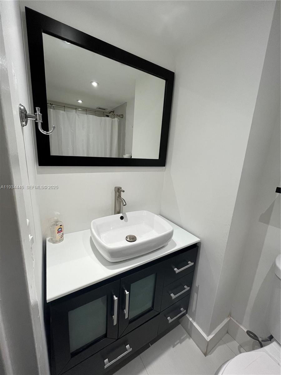 image Brickell Harbour2