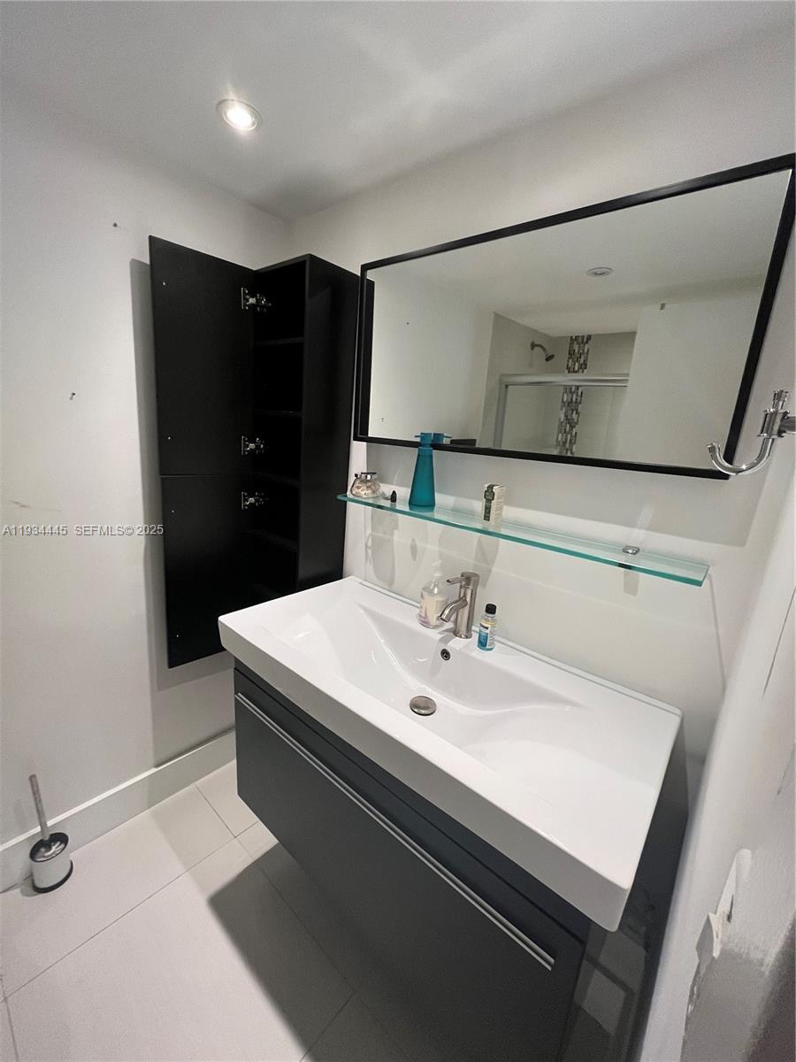 image Brickell Harbour8