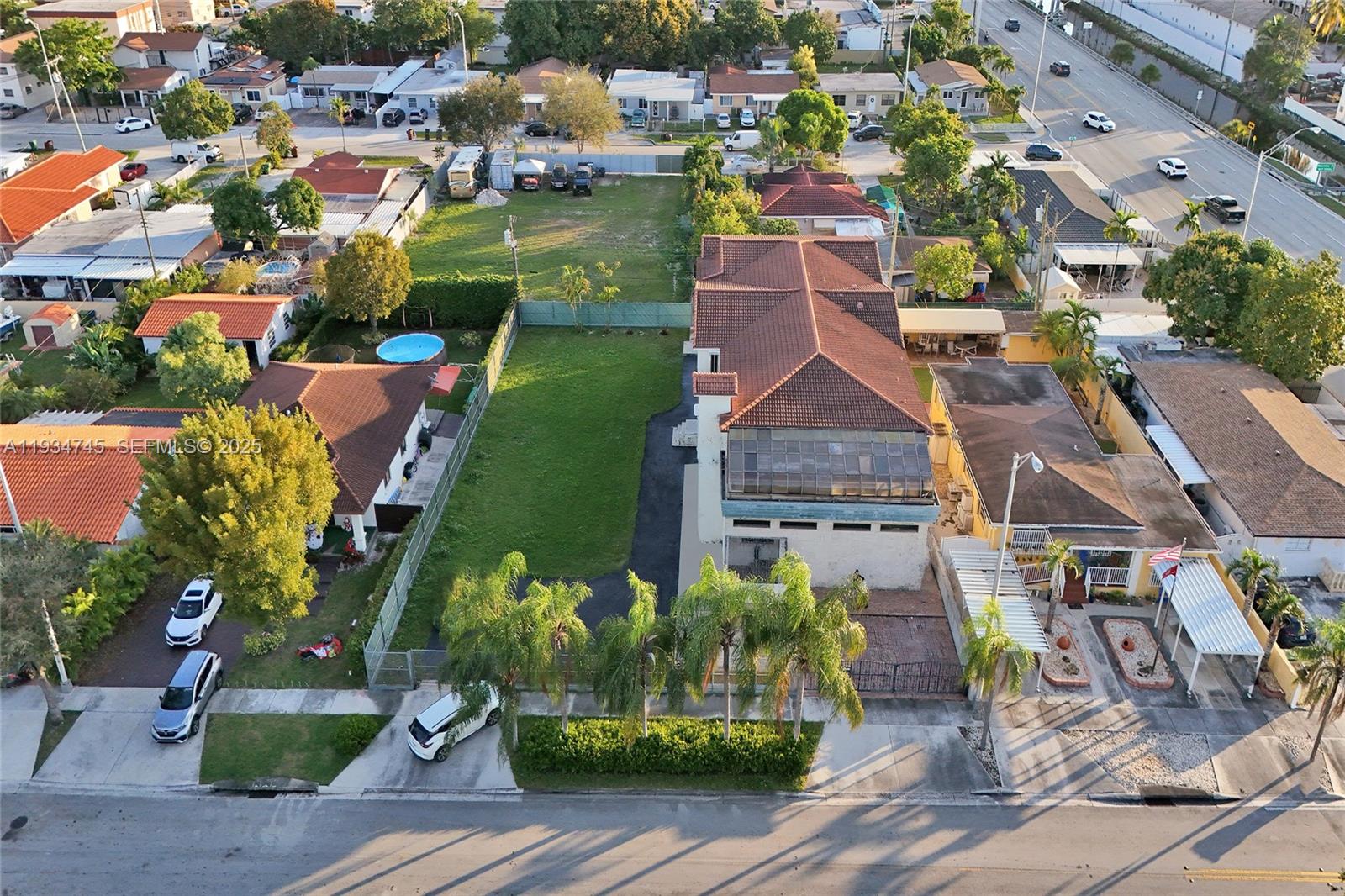 366 W 12th St Hialeah, FL 33010