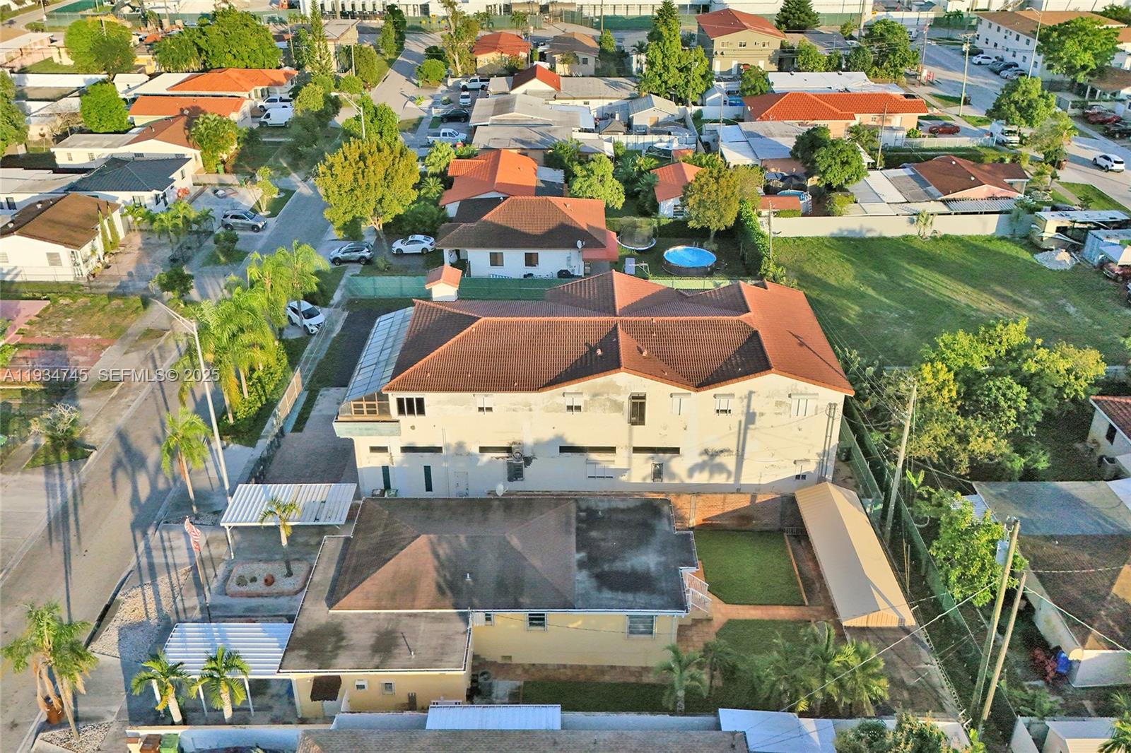 366 W 12th St Hialeah, FL 33010