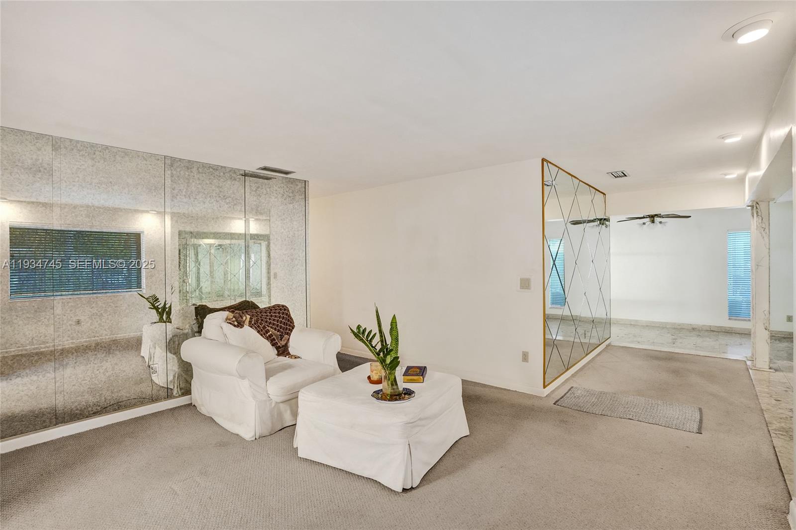 366 W 12th St Hialeah, FL 33010