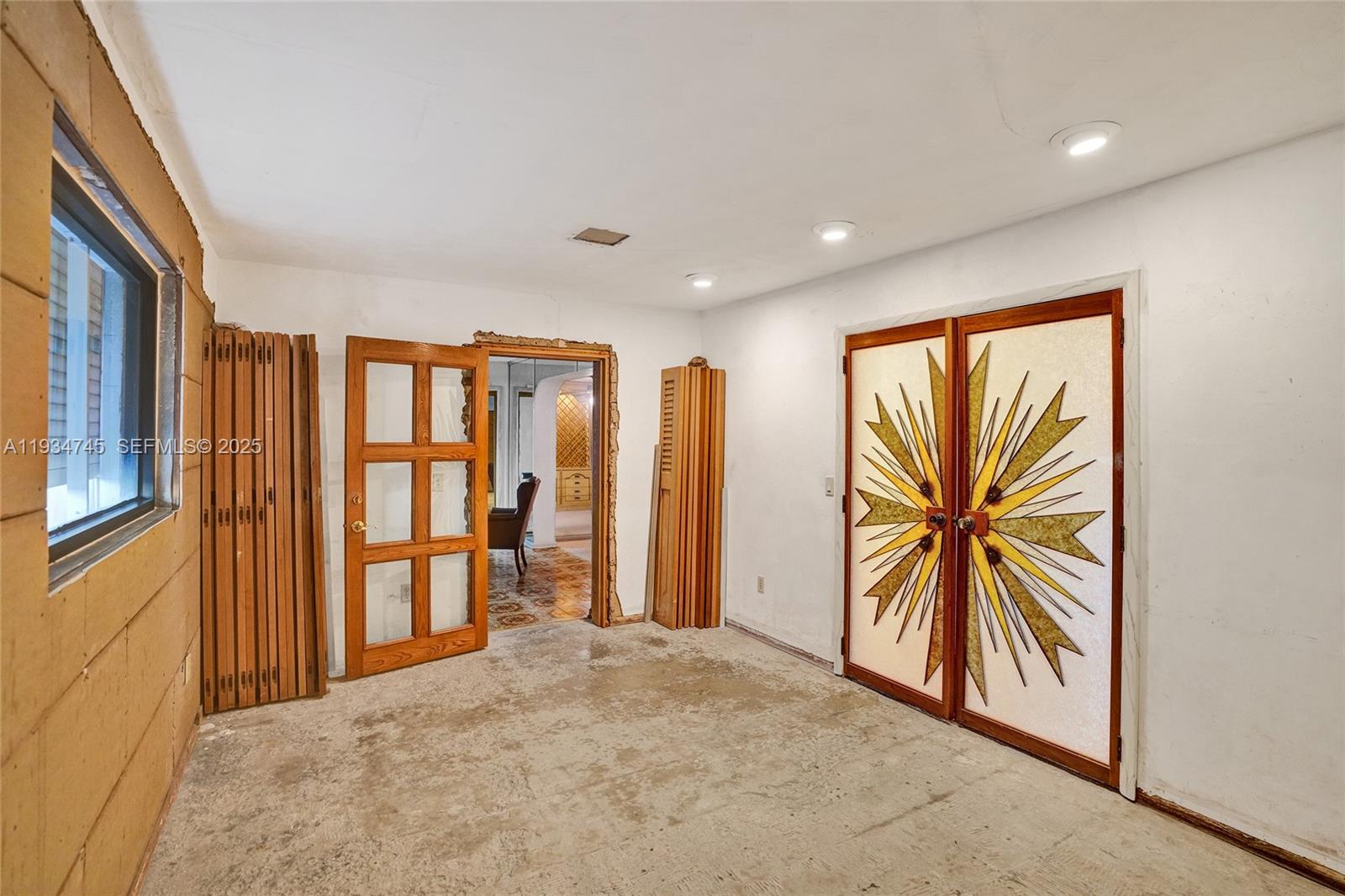 366 W 12th St Hialeah, FL 33010