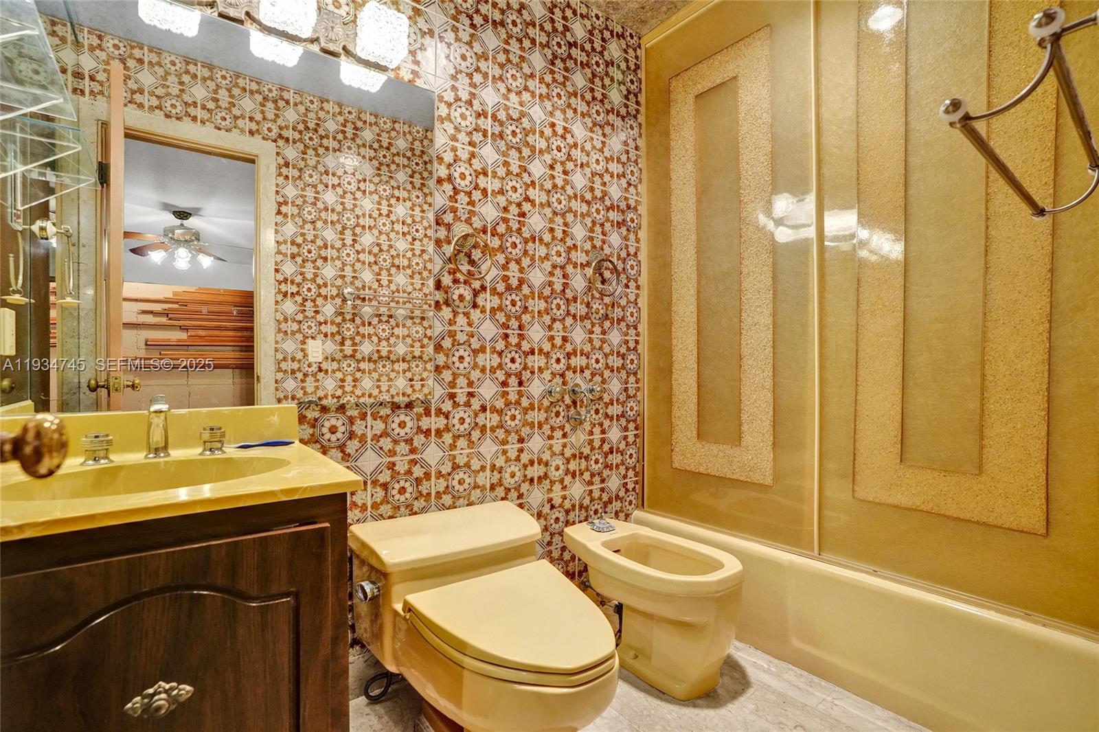 366 W 12th St Hialeah, FL 33010