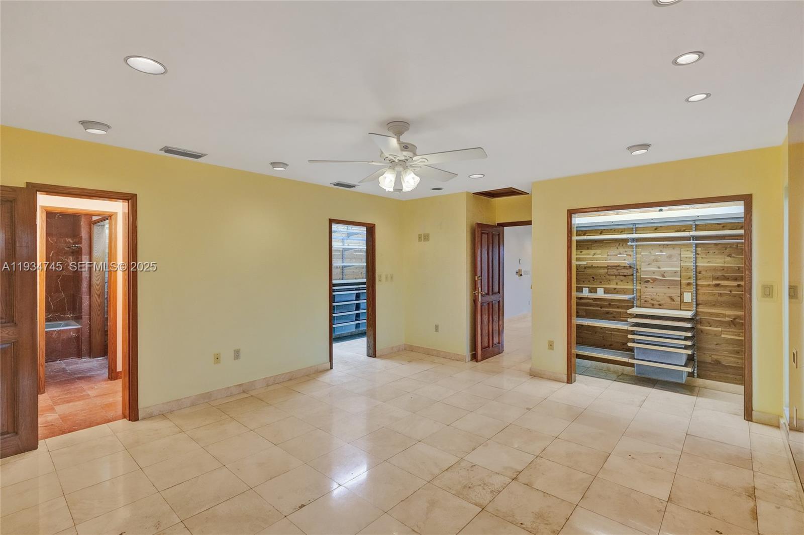 366 W 12th St Hialeah, FL 33010