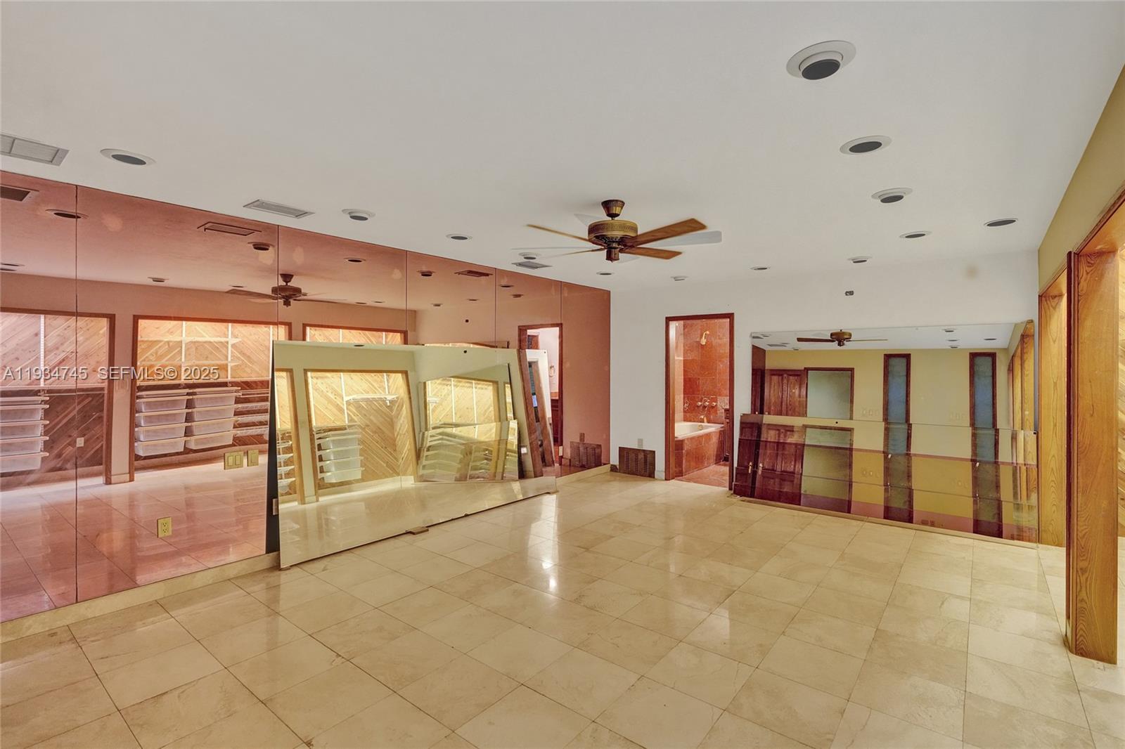 366 W 12th St Hialeah, FL 33010