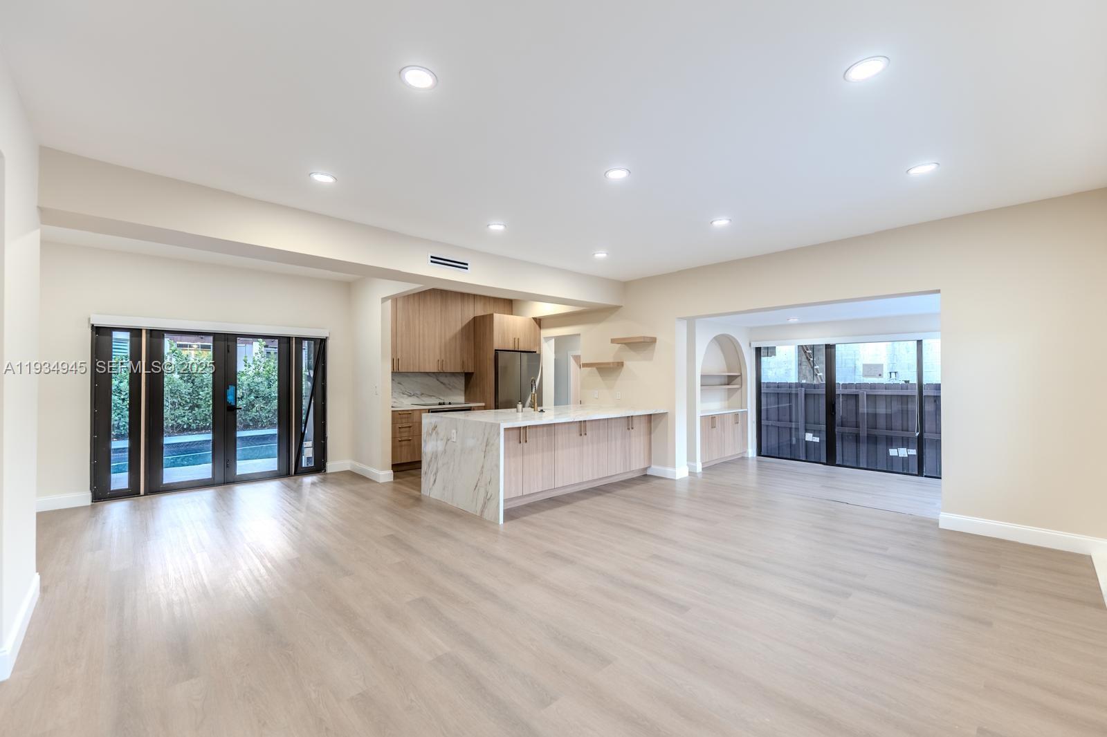 4144 Alton Rd Miami Beach, FL 33140