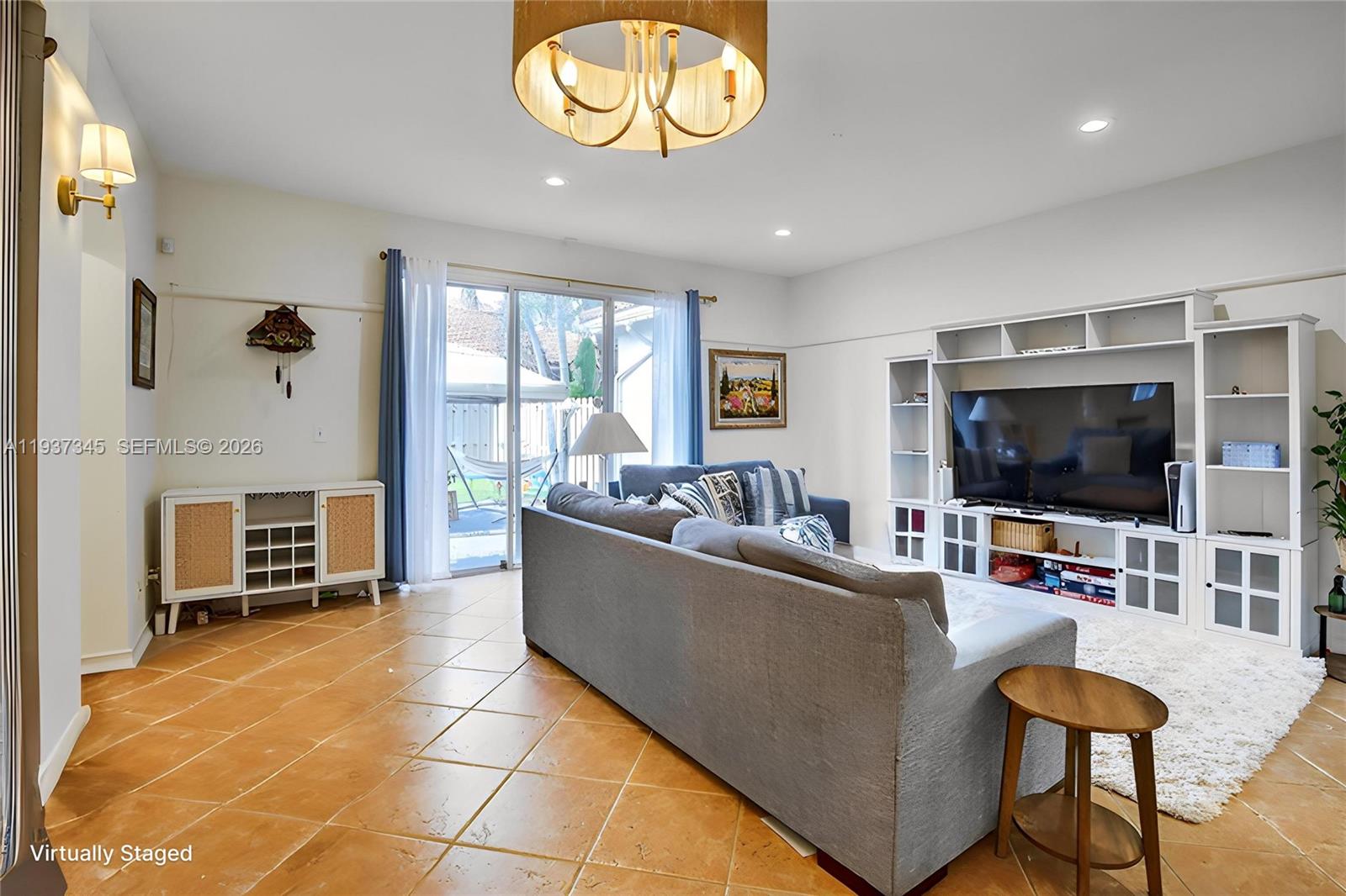 13174 NW 9th Ct Pembroke Pines, FL 33028