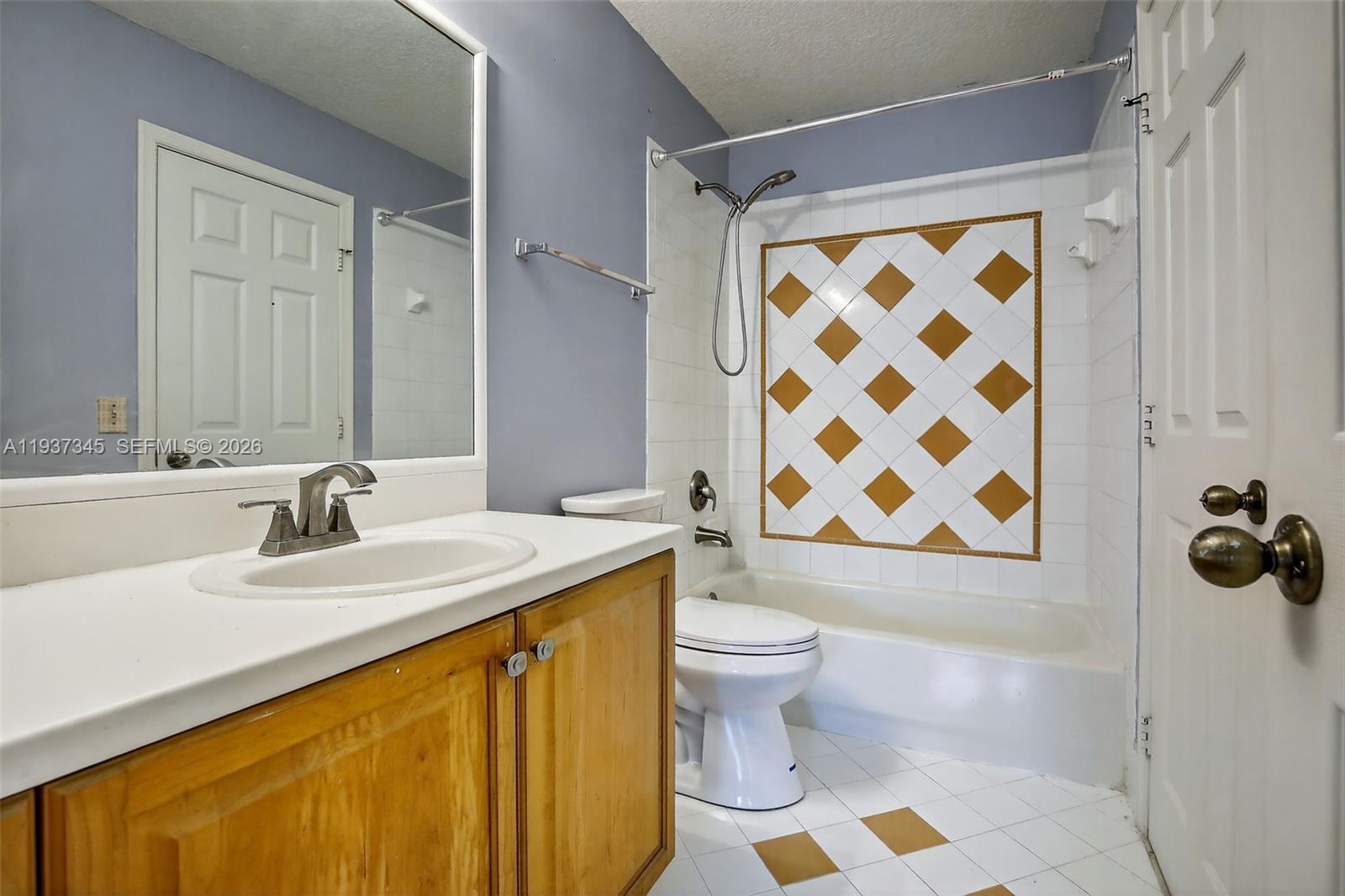 13174 NW 9th Ct Pembroke Pines, FL 33028