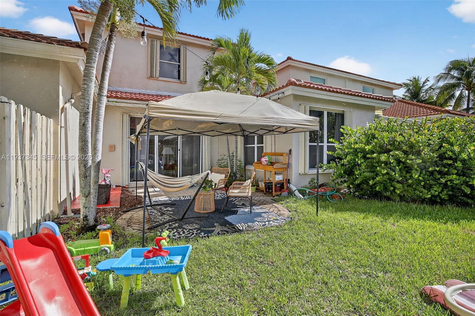 13174 NW 9th Ct Pembroke Pines, FL 33028