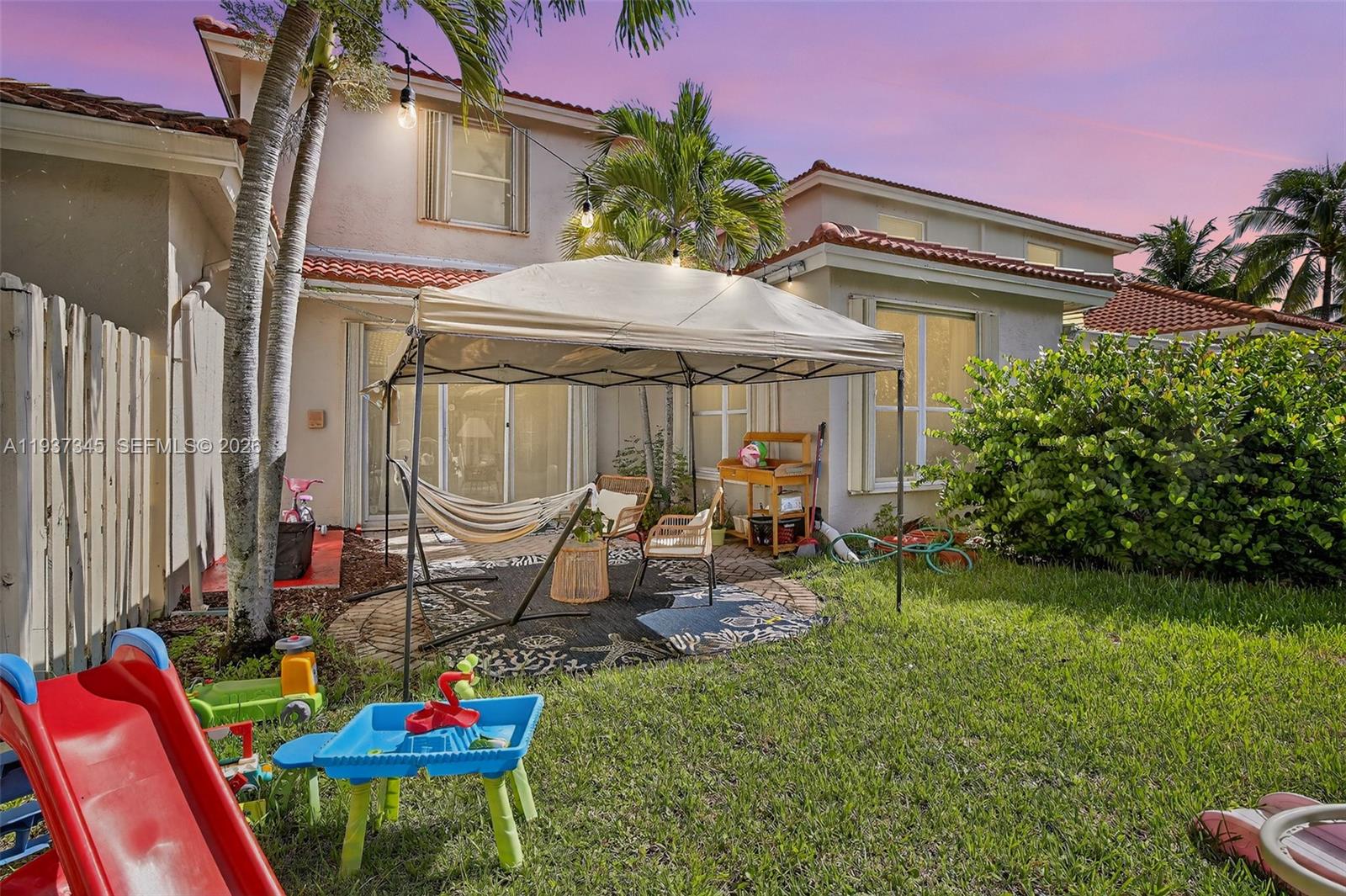 13174 NW 9th Ct Pembroke Pines, FL 33028