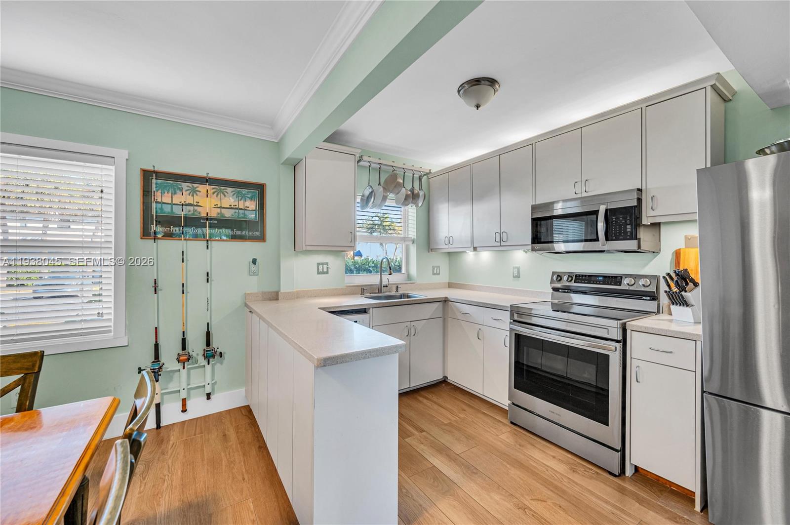 7621 SW 55th Ave #22B Miami, FL 33143