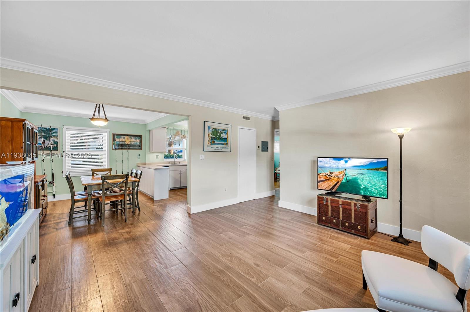 7621 SW 55th Ave #22B Miami, FL 33143