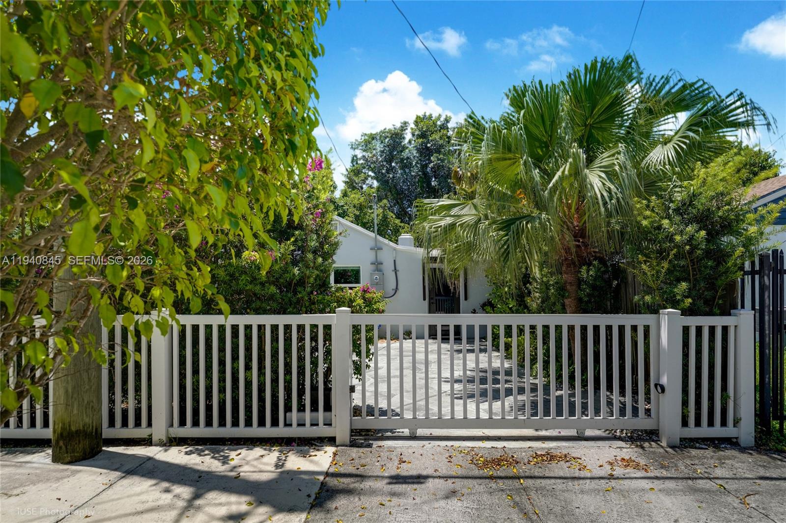 8730 NE 8th Ct Miami, FL 33138