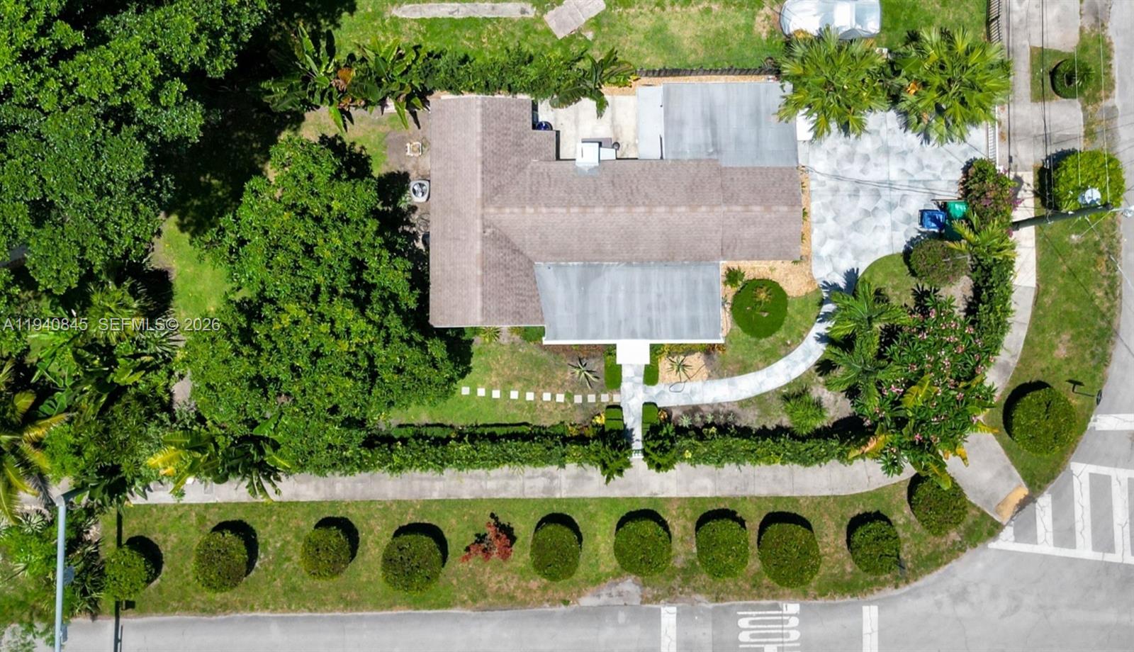 8730 NE 8th Ct Miami, FL 33138