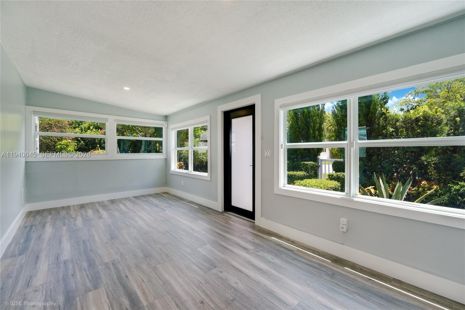 8730 NE 8th Ct Miami, FL 33138