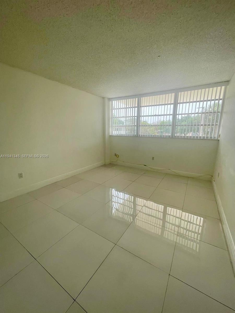 13155 Ixora Ct #201 North Miami, FL 33181