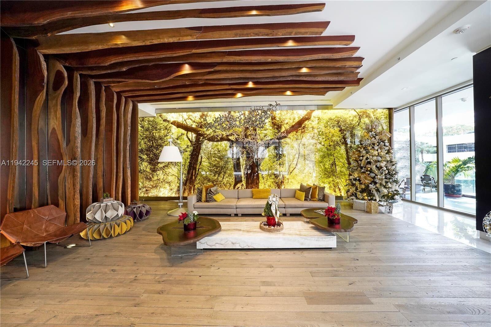 1010 Brickell Ave #3807