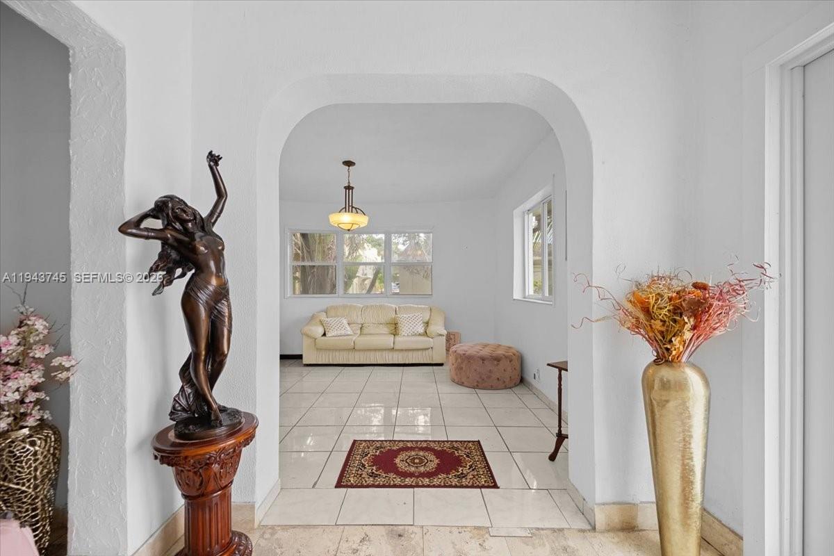 321 SW 19th Rd Miami, FL 33129