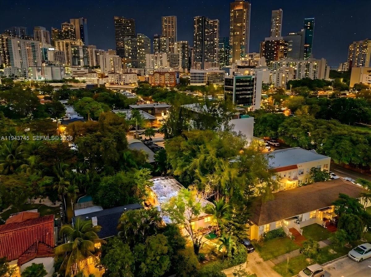 321 SW 19th Rd Miami, FL 33129