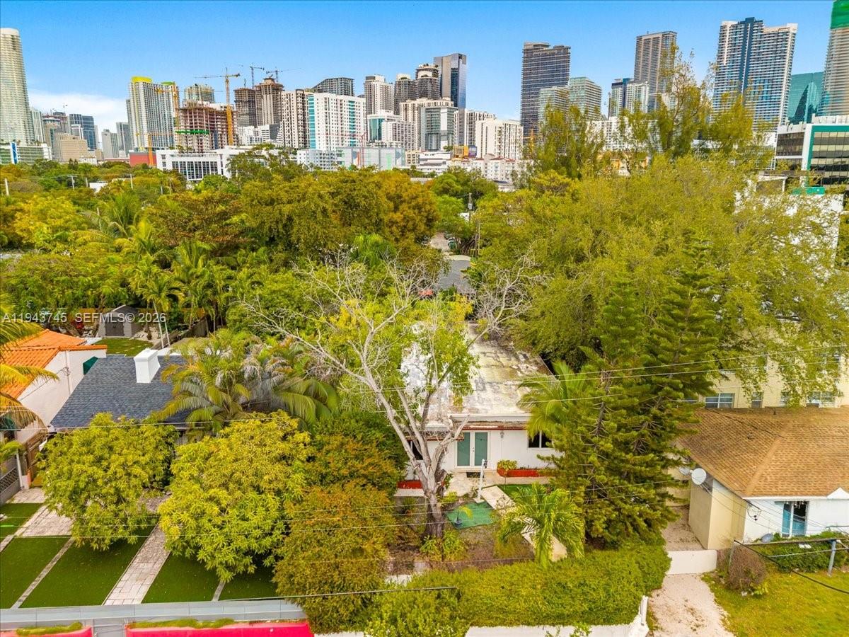 321 SW 19th Rd Miami, FL 33129