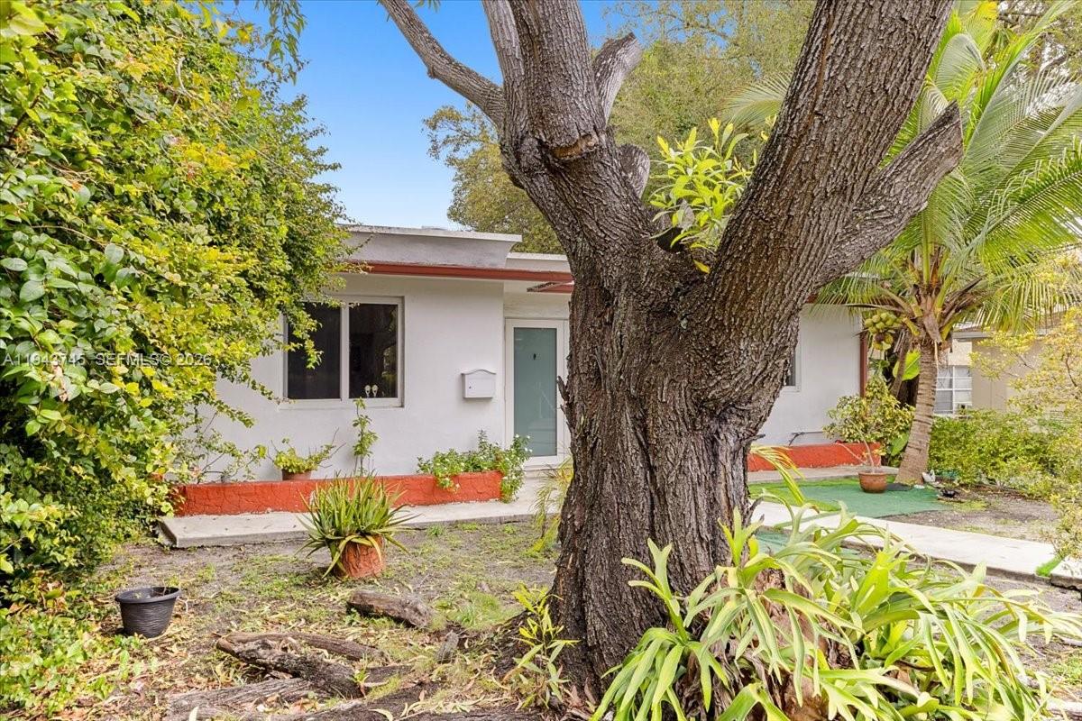 321 SW 19th Rd Miami, FL 33129