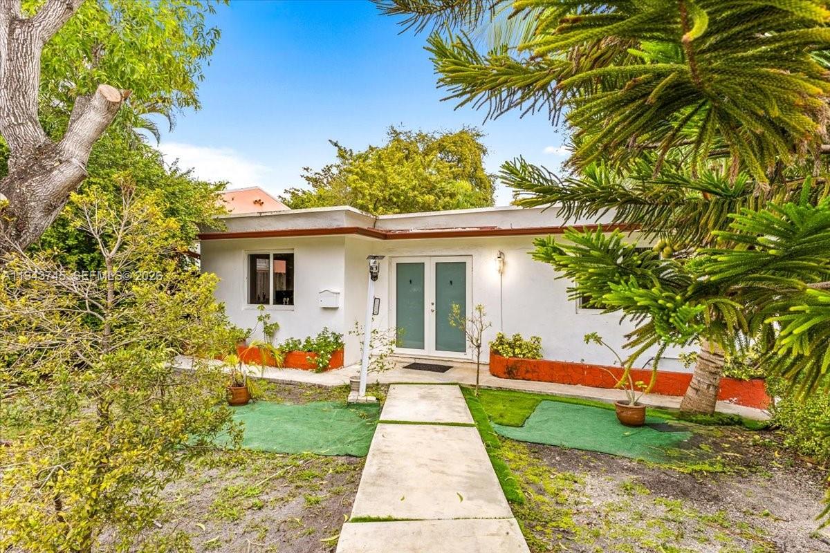 321 SW 19th Rd Miami, FL 33129