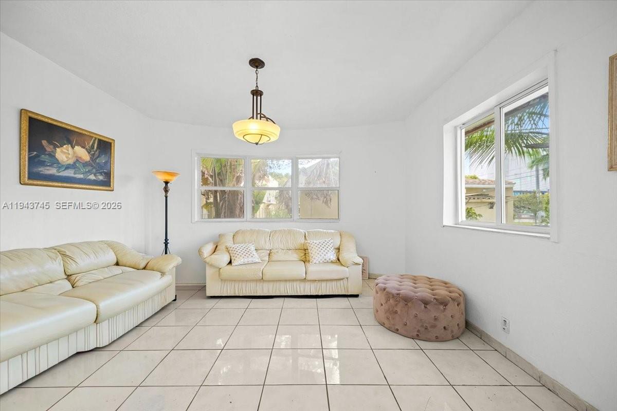 321 SW 19th Rd Miami, FL 33129