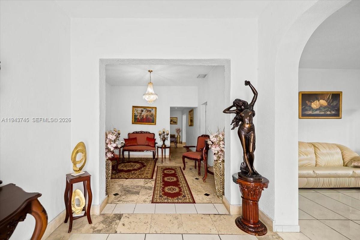 321 SW 19th Rd Miami, FL 33129