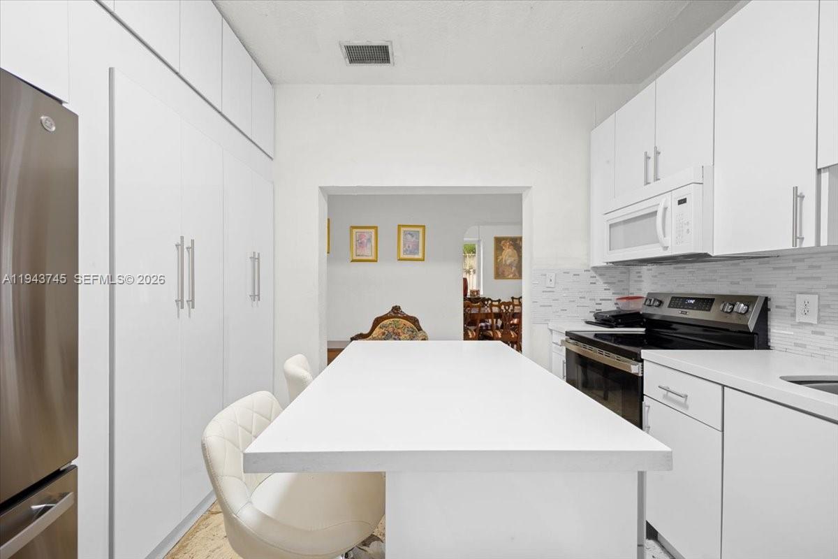 321 SW 19th Rd Miami, FL 33129