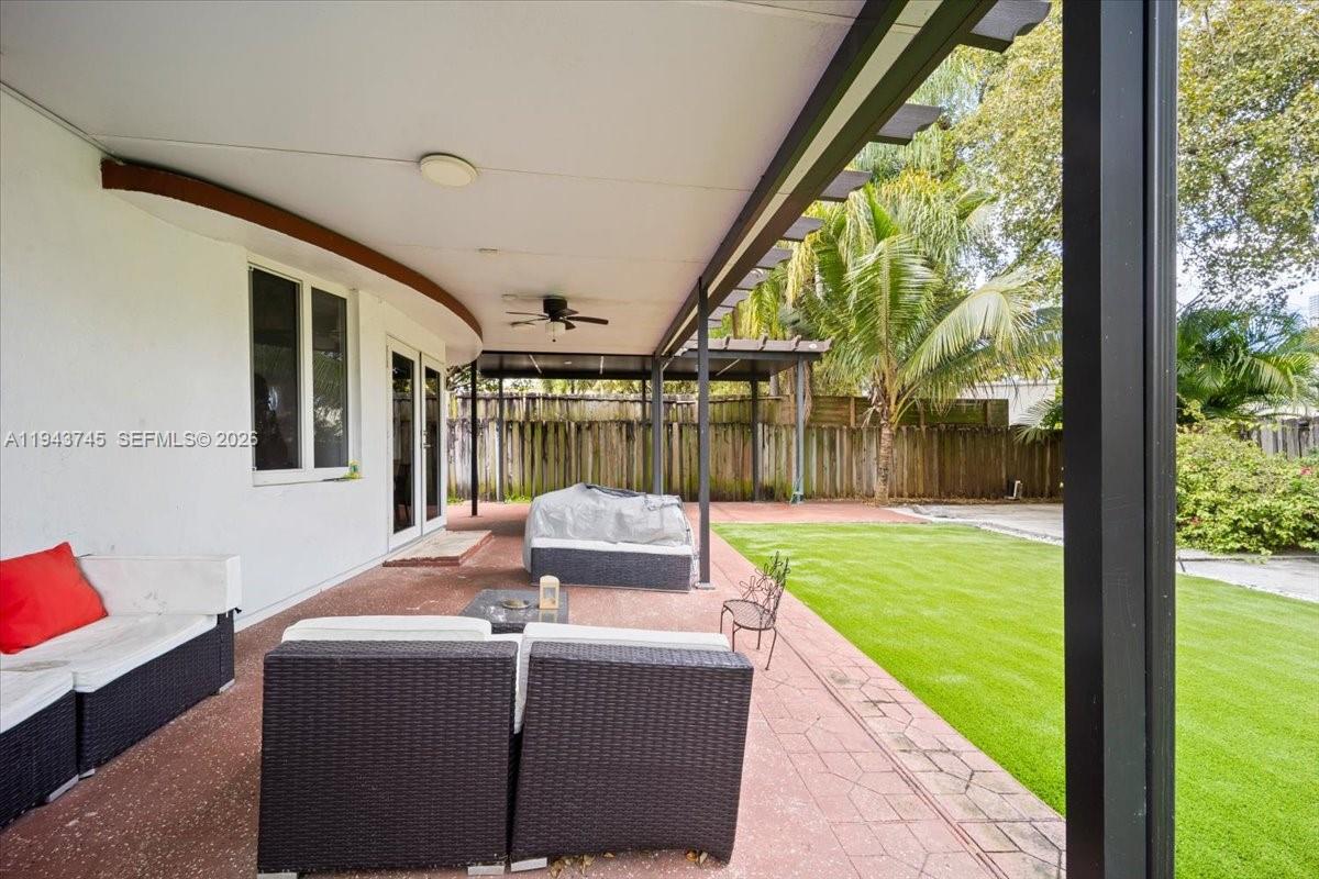 321 SW 19th Rd Miami, FL 33129