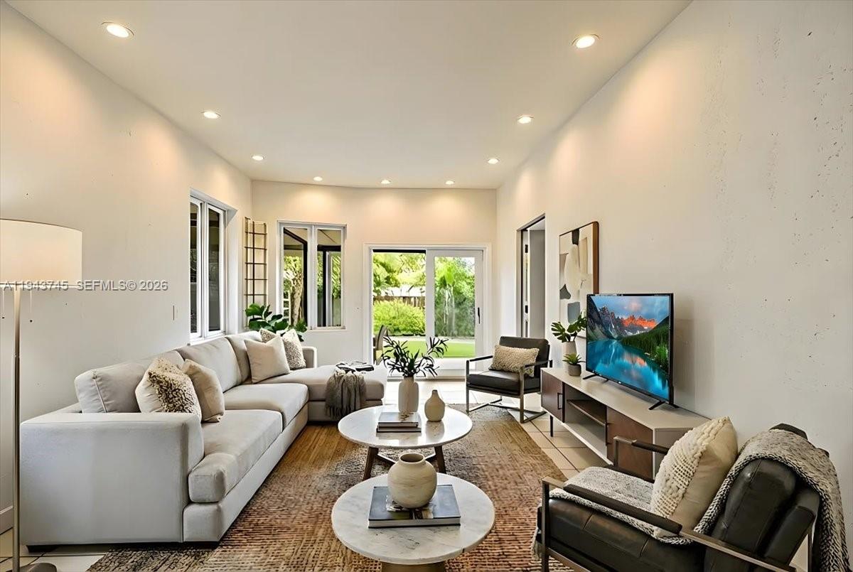 321 SW 19th Rd Miami, FL 33129