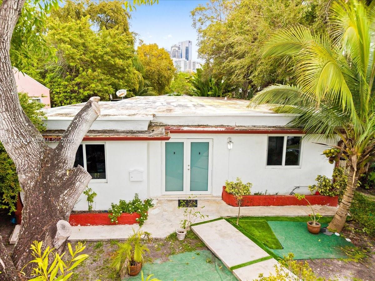 321 SW 19th Rd Miami, FL 33129