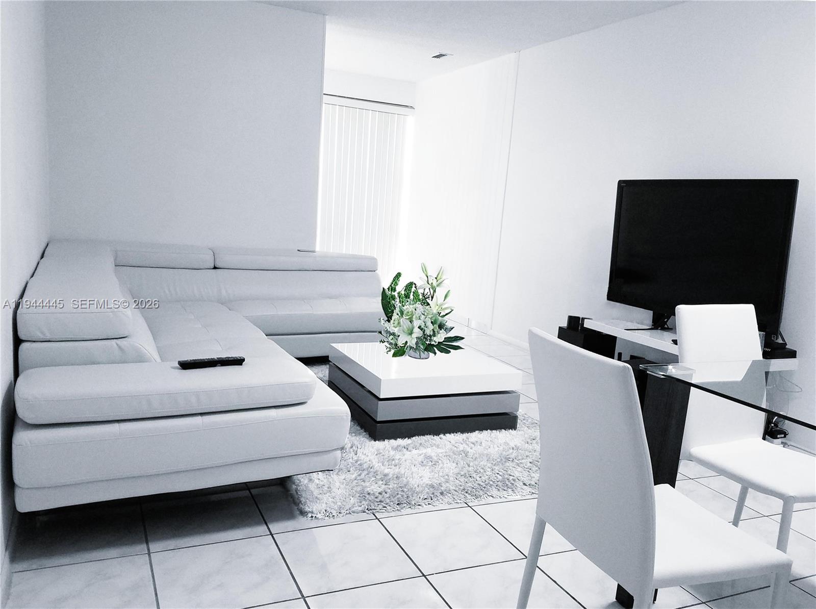 17570 Atlantic Blvd #104 Sunny Isles Beach, FL 33160