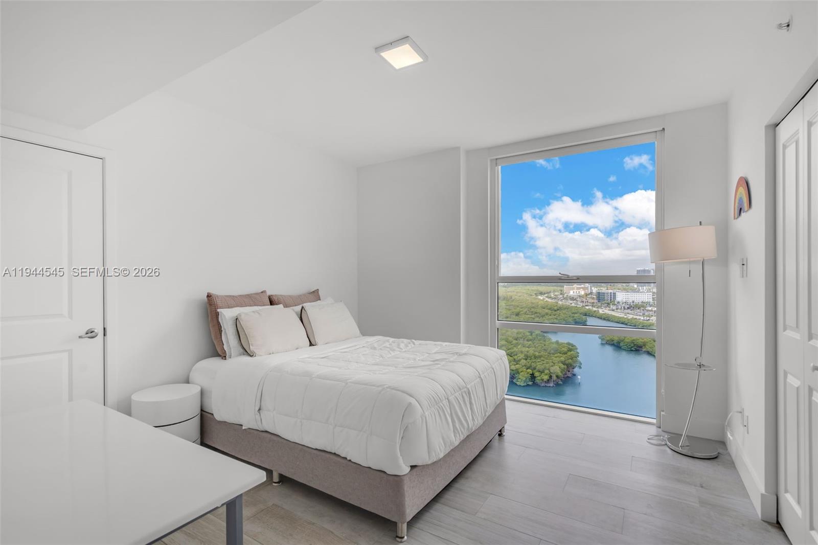 image 400 Sunny Isles26