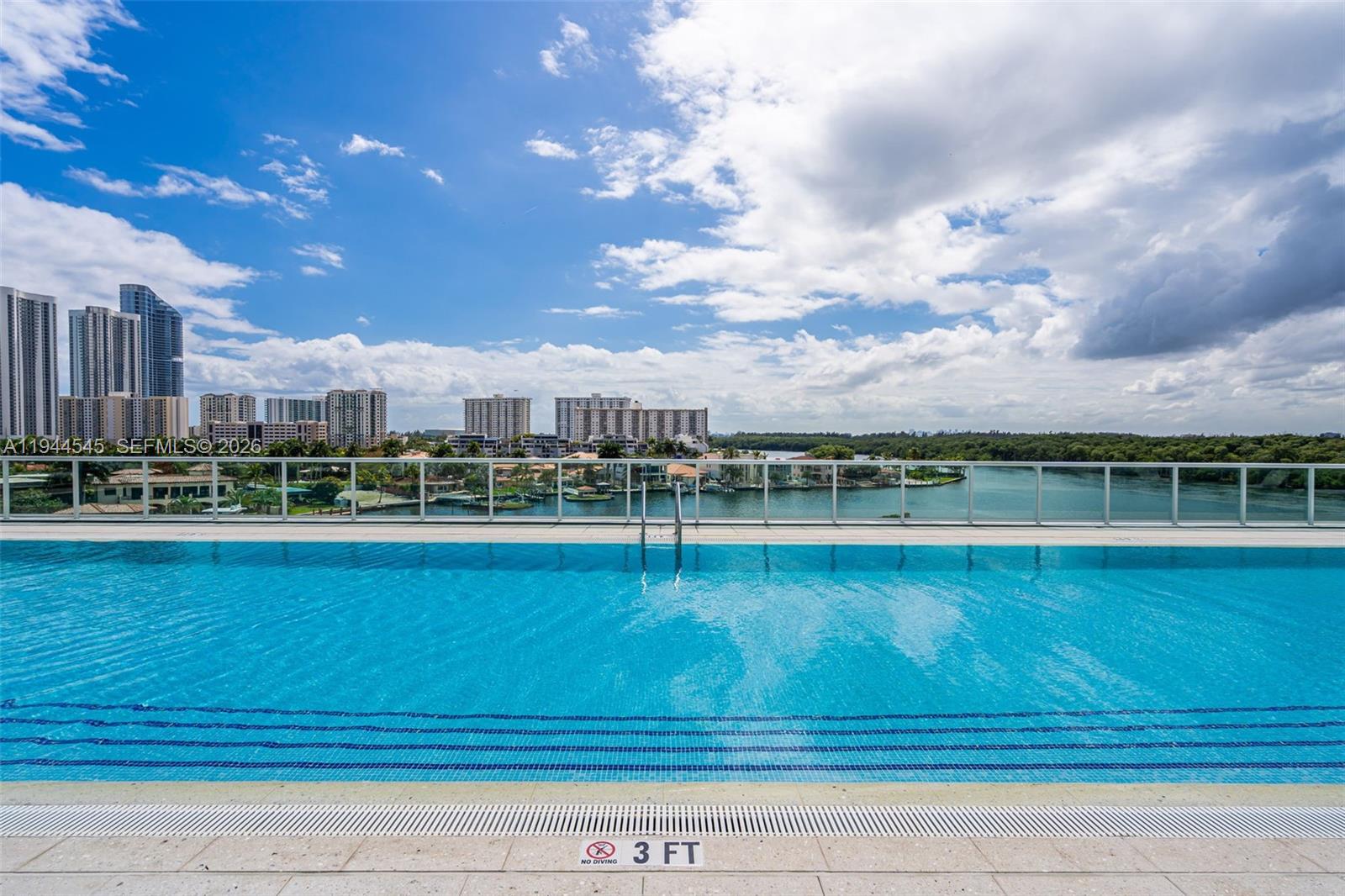 image 400 Sunny Isles35