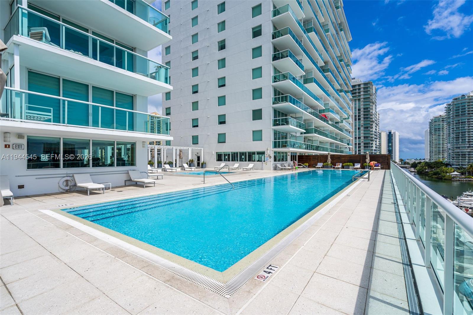 image 400 Sunny Isles37