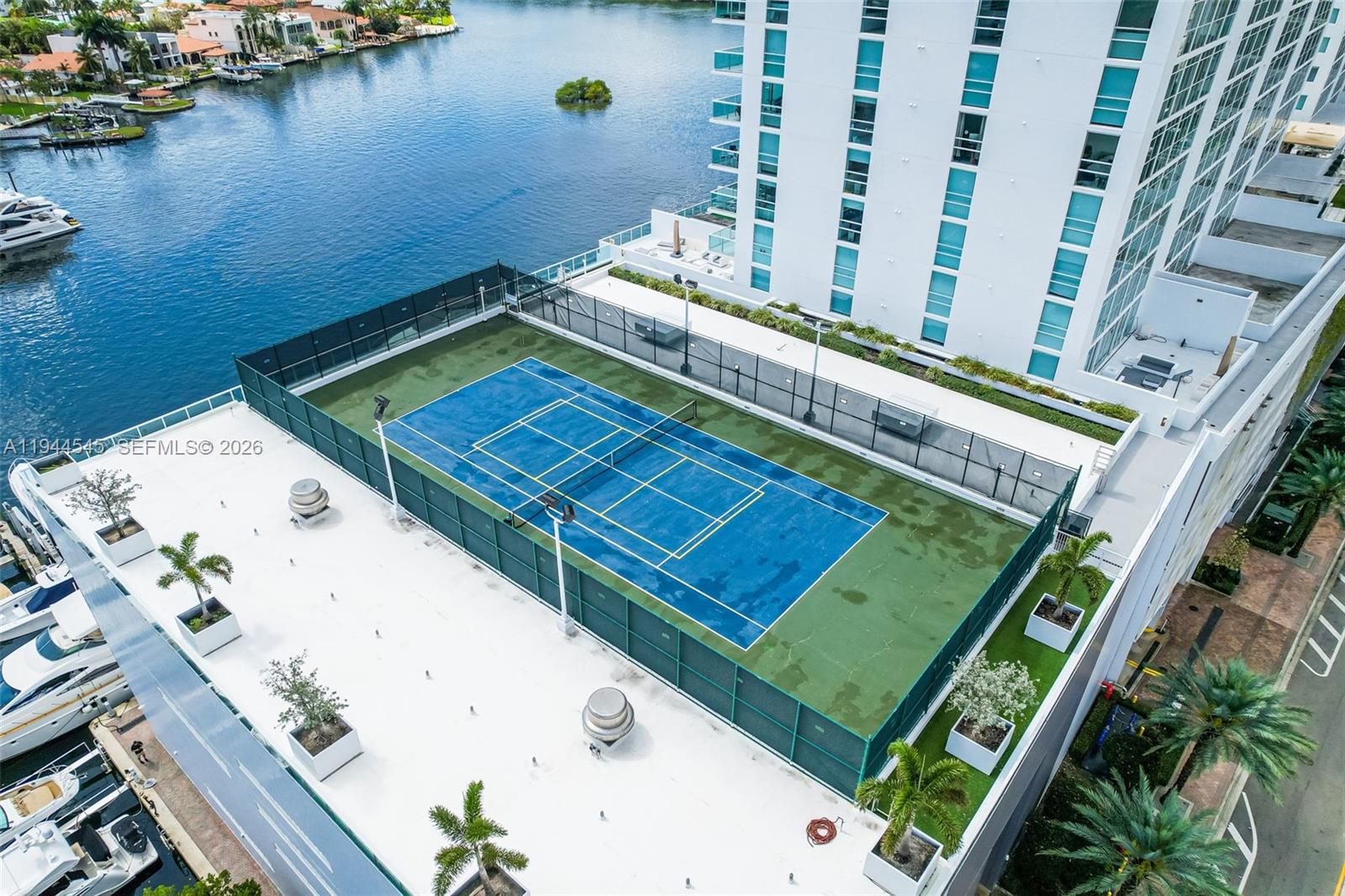 image 400 Sunny Isles47
