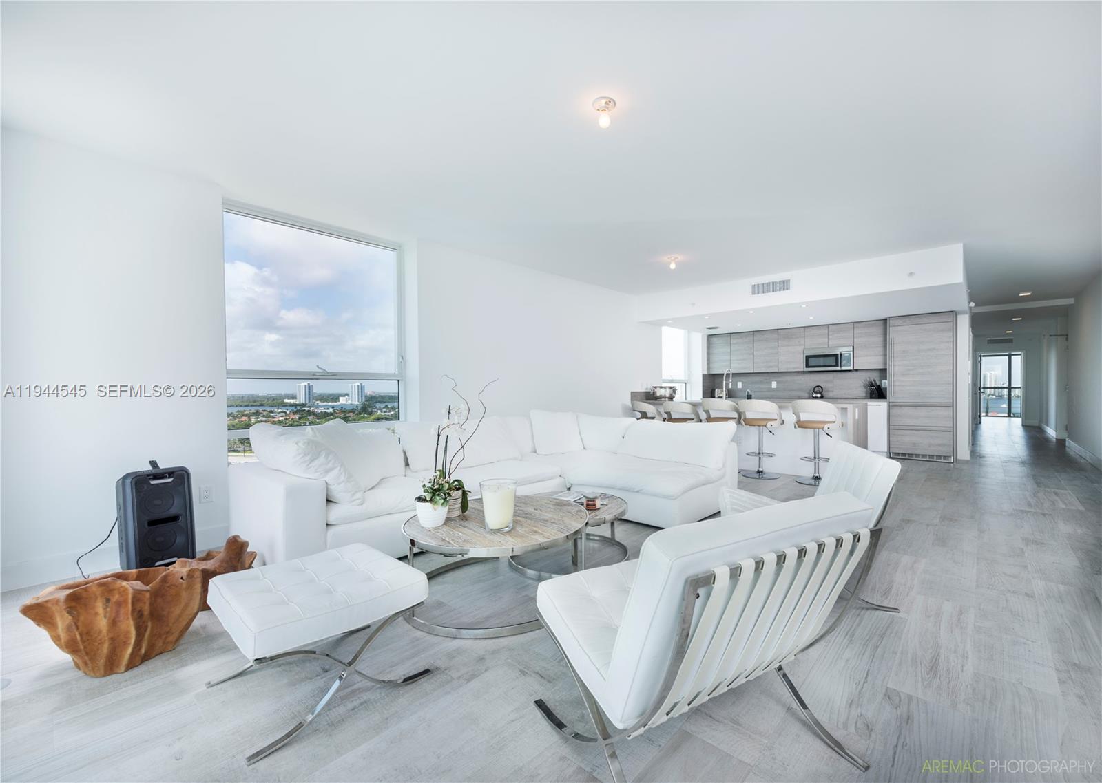 image 400 Sunny Isles8